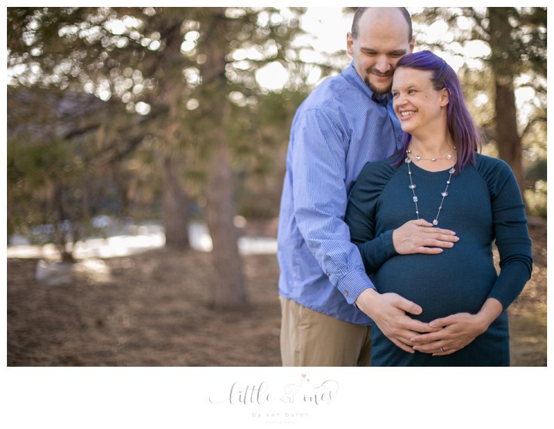 maternity, husband and wife, green and purple, baby bump, expecting